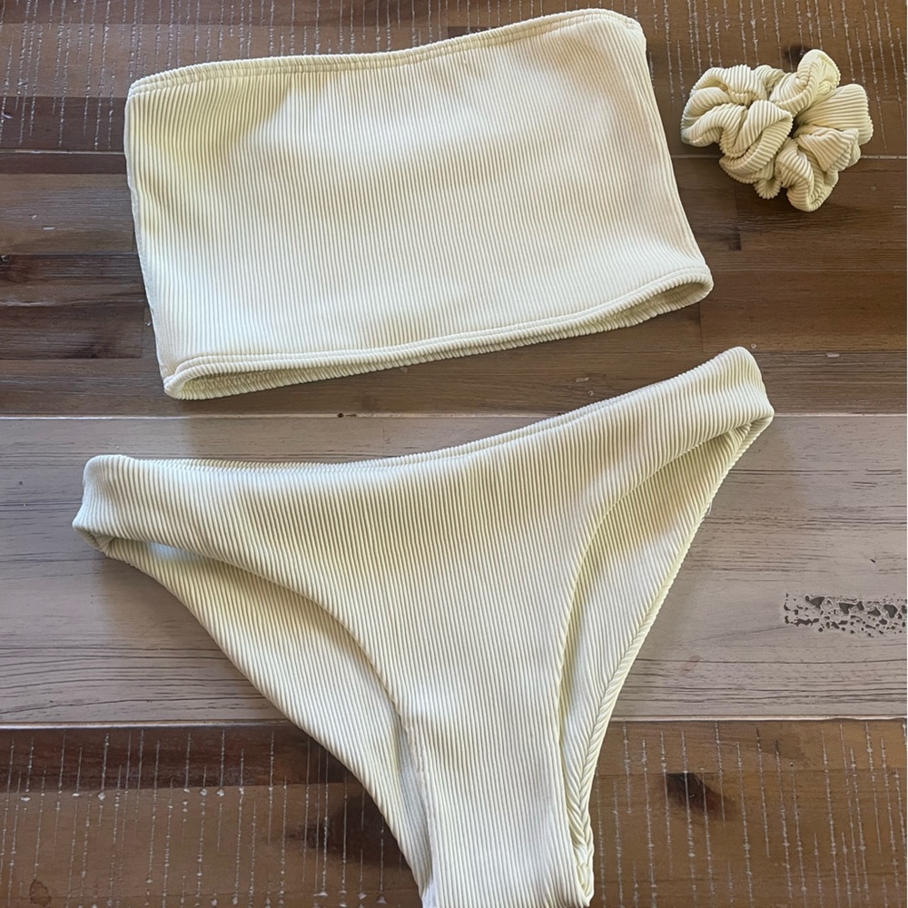 Yellow Ribbed Bikini Set - Picture 2 of 4